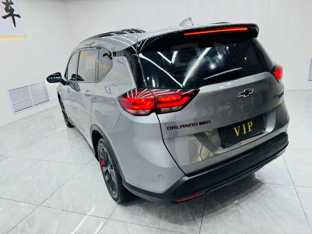 Chevrolet Orlando — Фото автомобиля 6