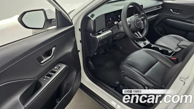 Hyundai Kona SX2 — Фото автомобиля 15