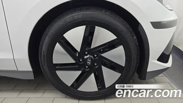 Hyundai Ioniq 6 — Фото автомобиля 6