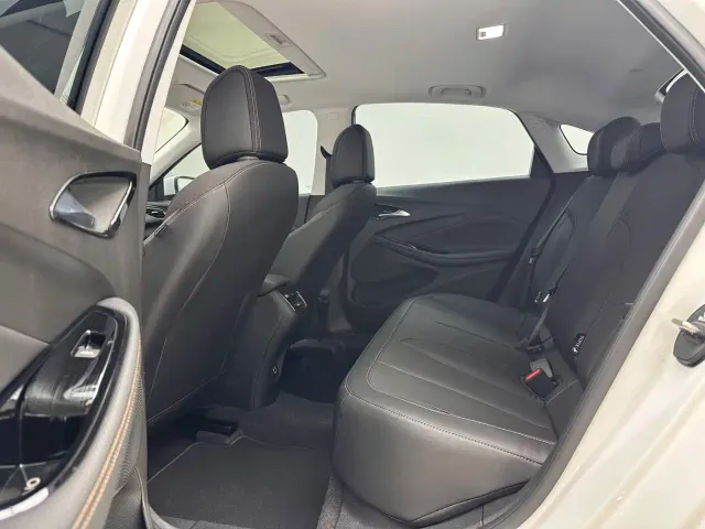 Buick Verano — Фото автомобиля 6
