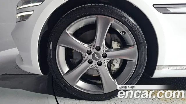 Genesis G80 RG3 — Фото автомобиля 5