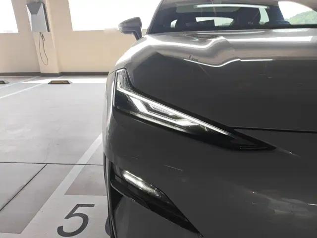 Geely Galaxy E8 — Фото автомобиля 7