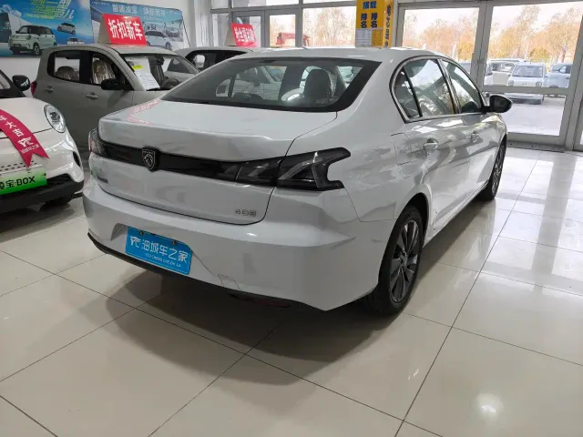Peugeot 408 — Фото автомобиля 4