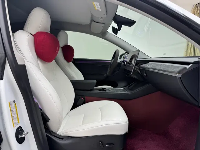 Tesla Model Y — Фото автомобиля 5
