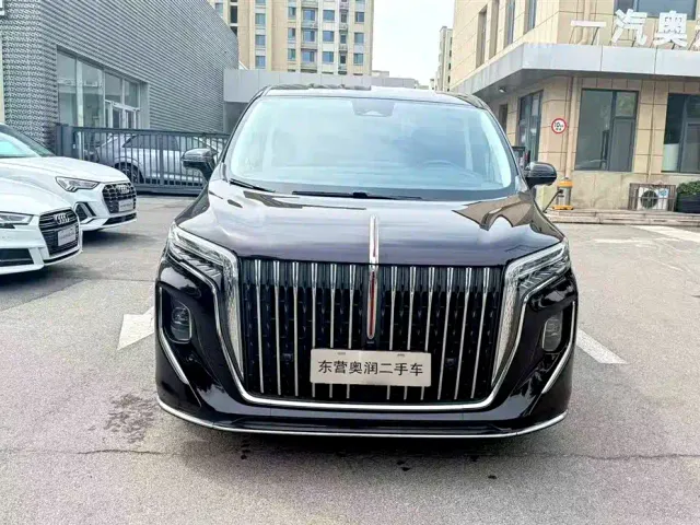 Hongqi HQ9 PHEV — Фото автомобиля 8