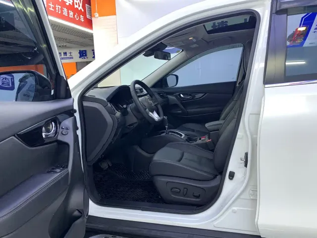 Nissan X-Trail — Фото автомобиля 13