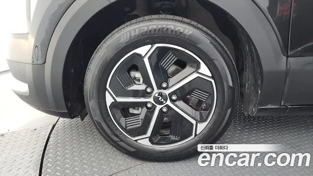 Kia Niro — Фото автомобиля 5