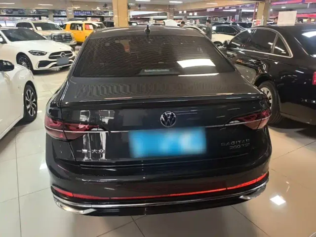 Volkswagen Sagitar — Фото автомобиля 5