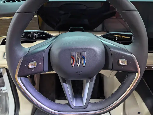Buick Zhijing Shijia — Фото автомобиля 11
