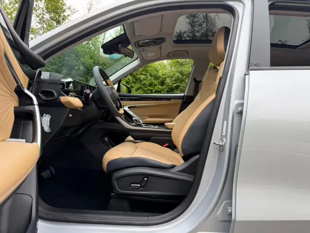 Geely Boyue L — Фото автомобиля 7