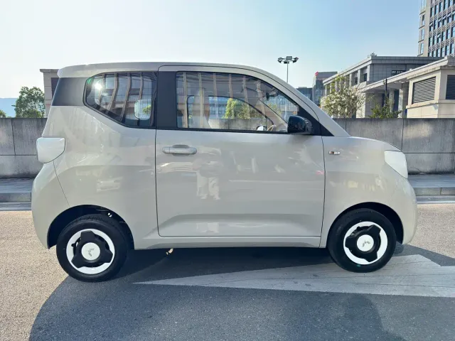 Wuling Hongguang Mini EV — Фото автомобиля 15