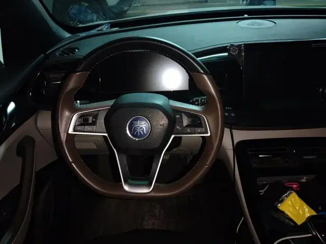 BYD Qin PLUS — Фото автомобиля 15