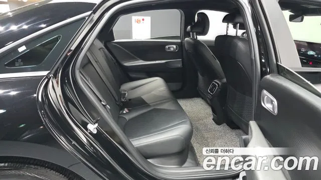 Hyundai Ioniq 6 — Фото автомобиля 18