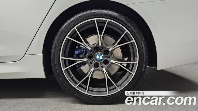 BMW 5 Series G30 — Фото автомобиля 6