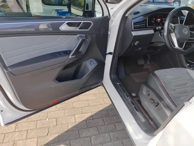 Volkswagen Tiguan L PHEV — Фото автомобиля 17