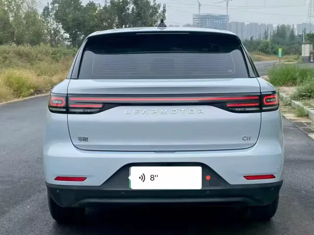 Leapmotor C11 — Фото автомобиля 8