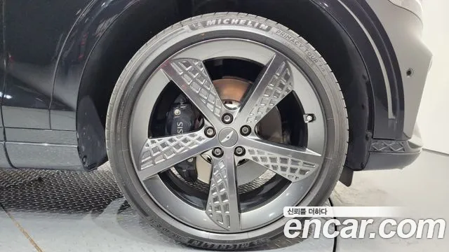 Genesis GV70 2.5T Бензин AWD — Фото автомобиля 5