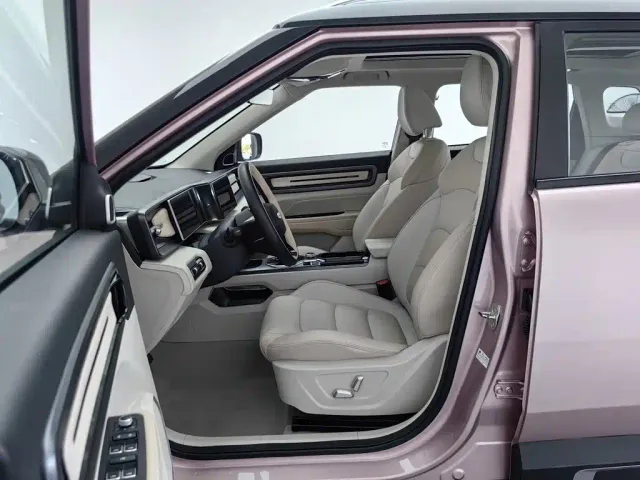 Geely ICON — Фото автомобиля 10