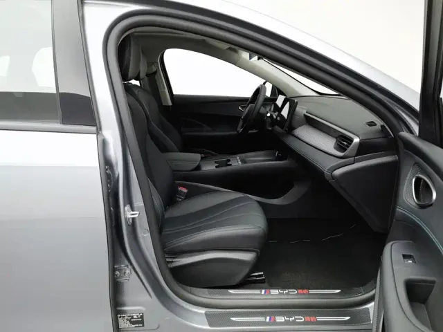 BYD Seal 05 DM-i — Фото автомобиля 23