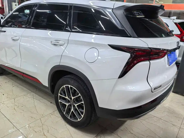 Changan CS75 Plus — Фото автомобиля 4