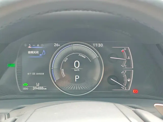 Lexus ES — Фото автомобиля 12