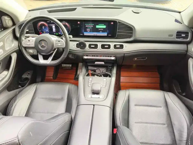 Mercedes-Benz GLE-Class — Фото автомобиля 12