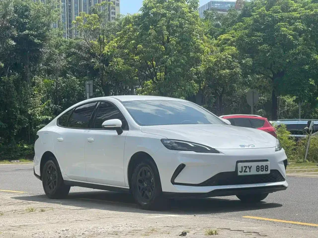 BYD Seal 05 DM-i — Фото автомобиля 2