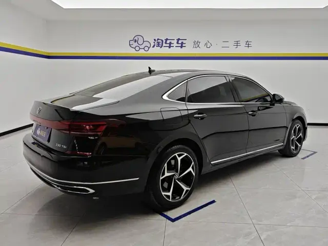 Volkswagen Passat — Фото автомобиля 3