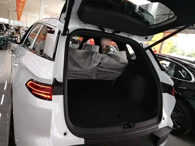 BYD Song Pro — Фото автомобиля 18