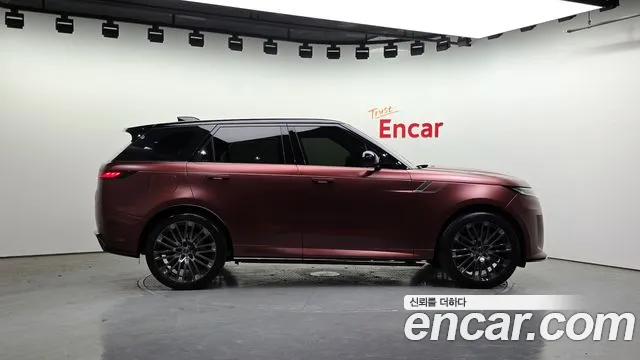 Land Rover Range Rover Sport — Фото автомобиля 6