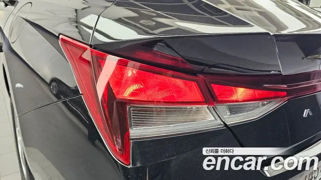 Hyundai Avante CN7 — Фото автомобиля 8