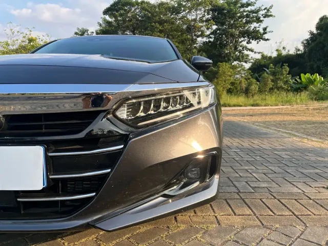 Honda Accord — Фото автомобиля 8