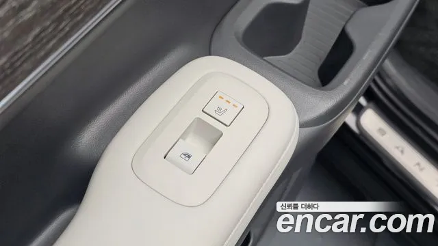 Hyundai Santa Fe MX5 — Фото автомобиля 30