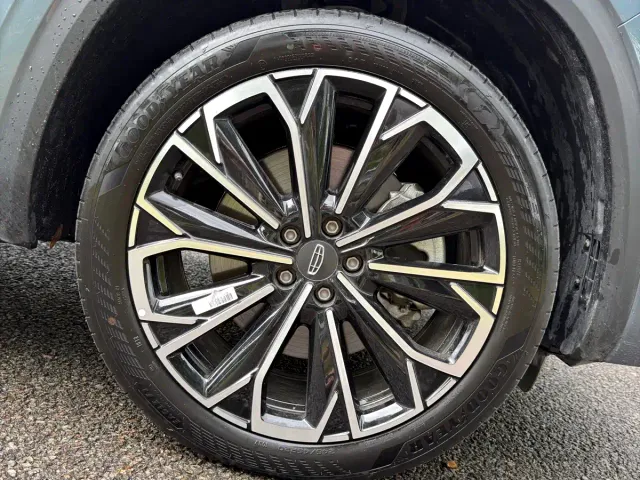 Geely Xingyue L — Фото автомобиля 6