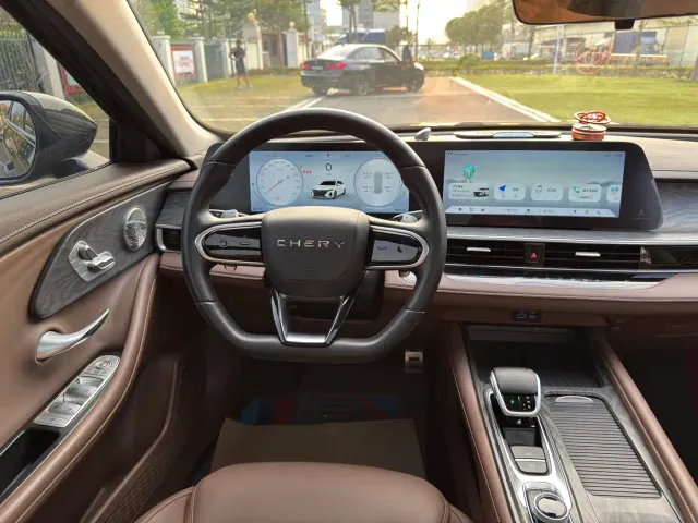 Chery Arrizo 8 — Фото автомобиля 12