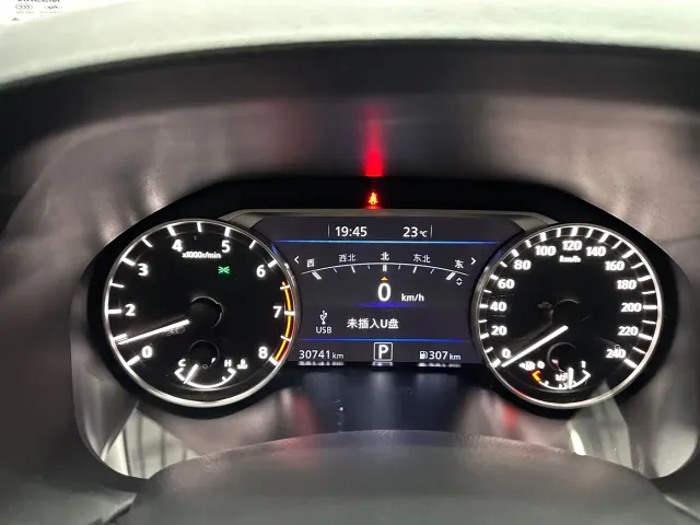 Nissan Teana — Фото автомобиля 20