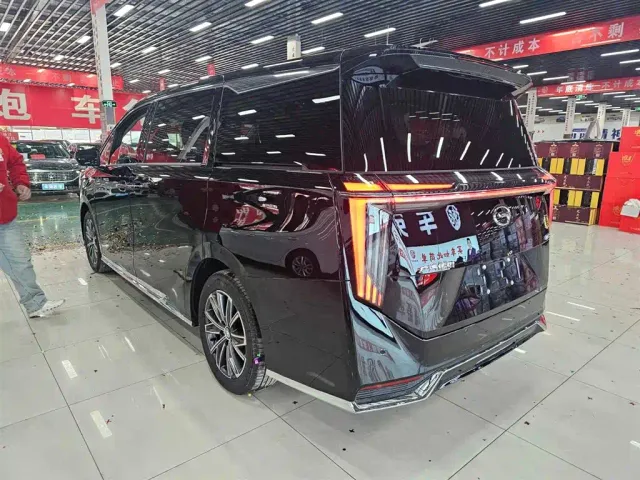 GAC Trumpchi M8 — Фото автомобиля 3