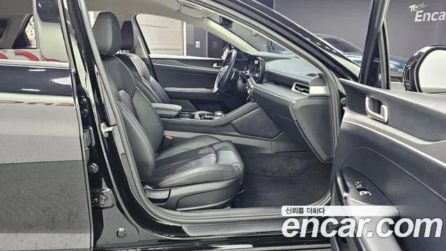 Kia K5 Generation 3 — Фото автомобиля 17