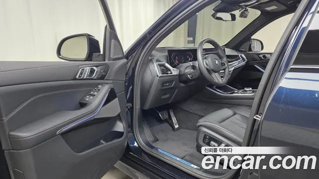 BMW X5 xDrive 40i M Sport — Фото автомобиля 9