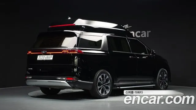 Фотография автомобиля — Kia Carnival Generation 4