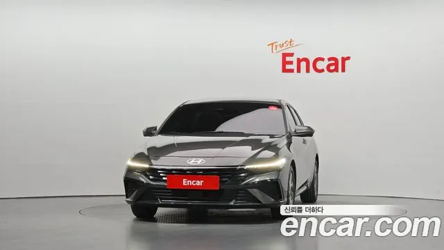 Hyundai Avante CN7 — Фото автомобиля 3