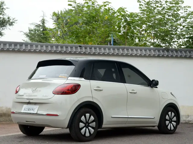 Wuling Bingo — Фото автомобиля 8
