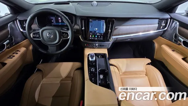 Volvo V90 — Фото автомобиля 10