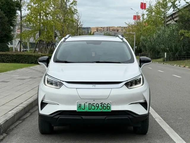 BYD Yuan Pro — Фото автомобиля 2