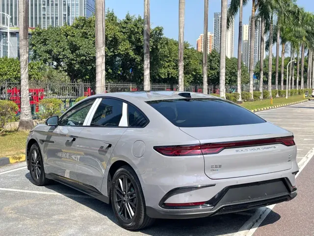 BYD Han — Фото автомобиля 14