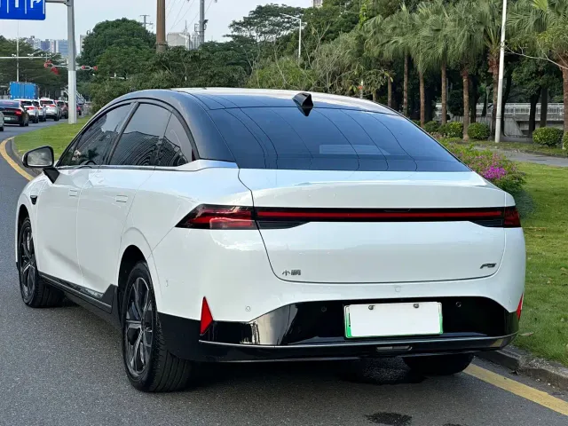 Xpeng P5 — Фото автомобиля 4