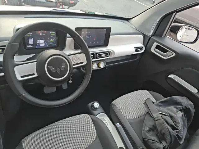 Wuling Hongguang Mini EV — Фото автомобиля 9