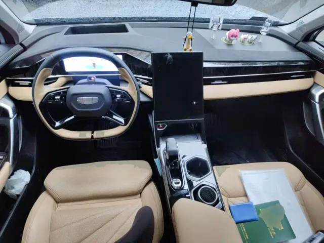 Geely Boyue L — Фото автомобиля 5
