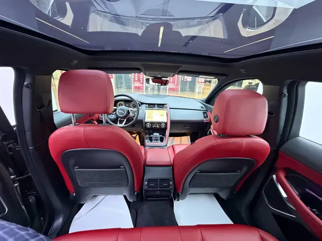 Jaguar E-PACE — Фото автомобиля 18