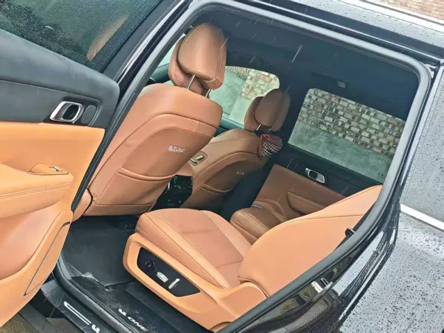 Li Auto ONE — Фото автомобиля 10